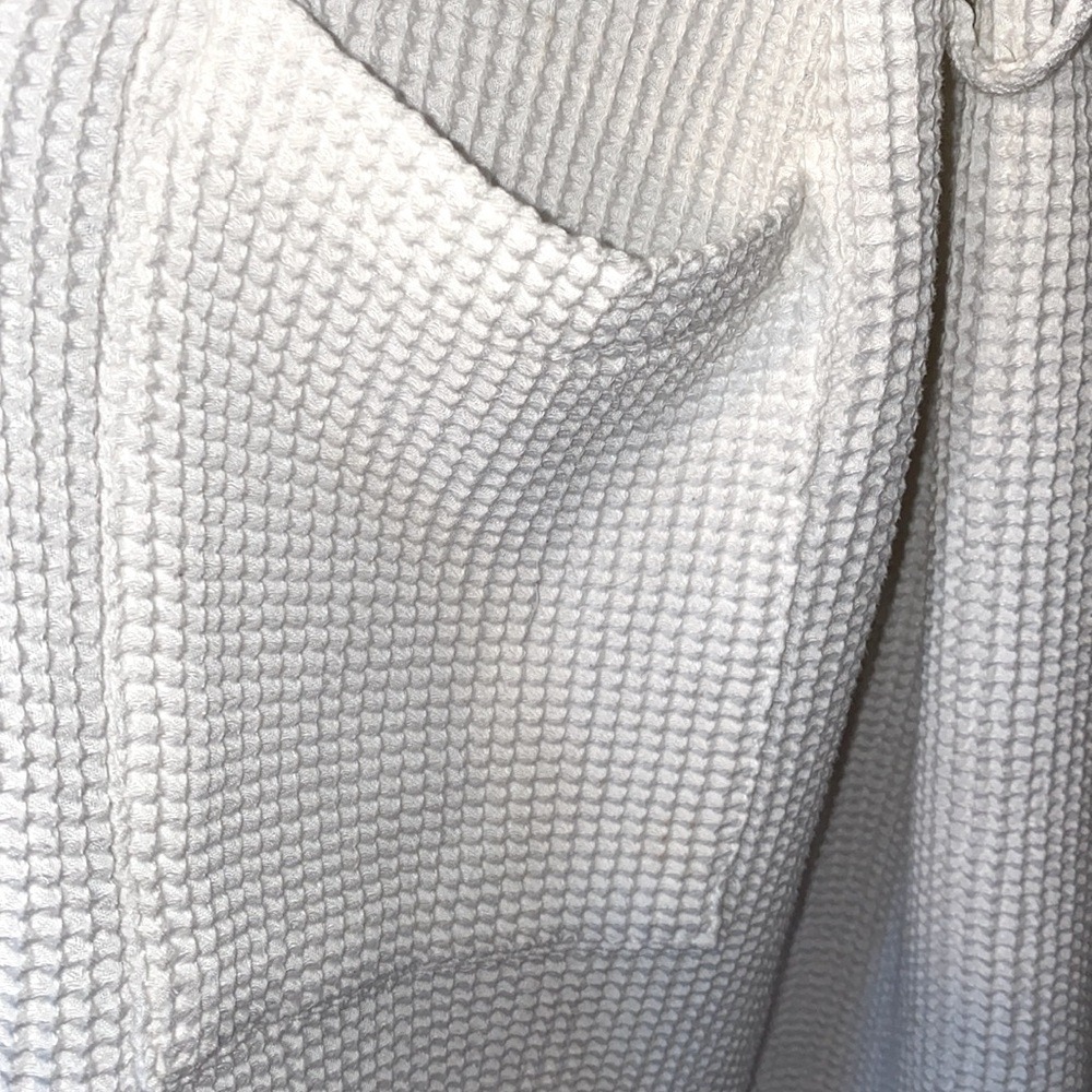 White Waffle Knit Robe - Picture 6 of 10